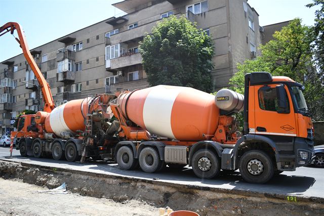 Betonare cu autobetoniere și pompă de beton – 26 iunie 2025
